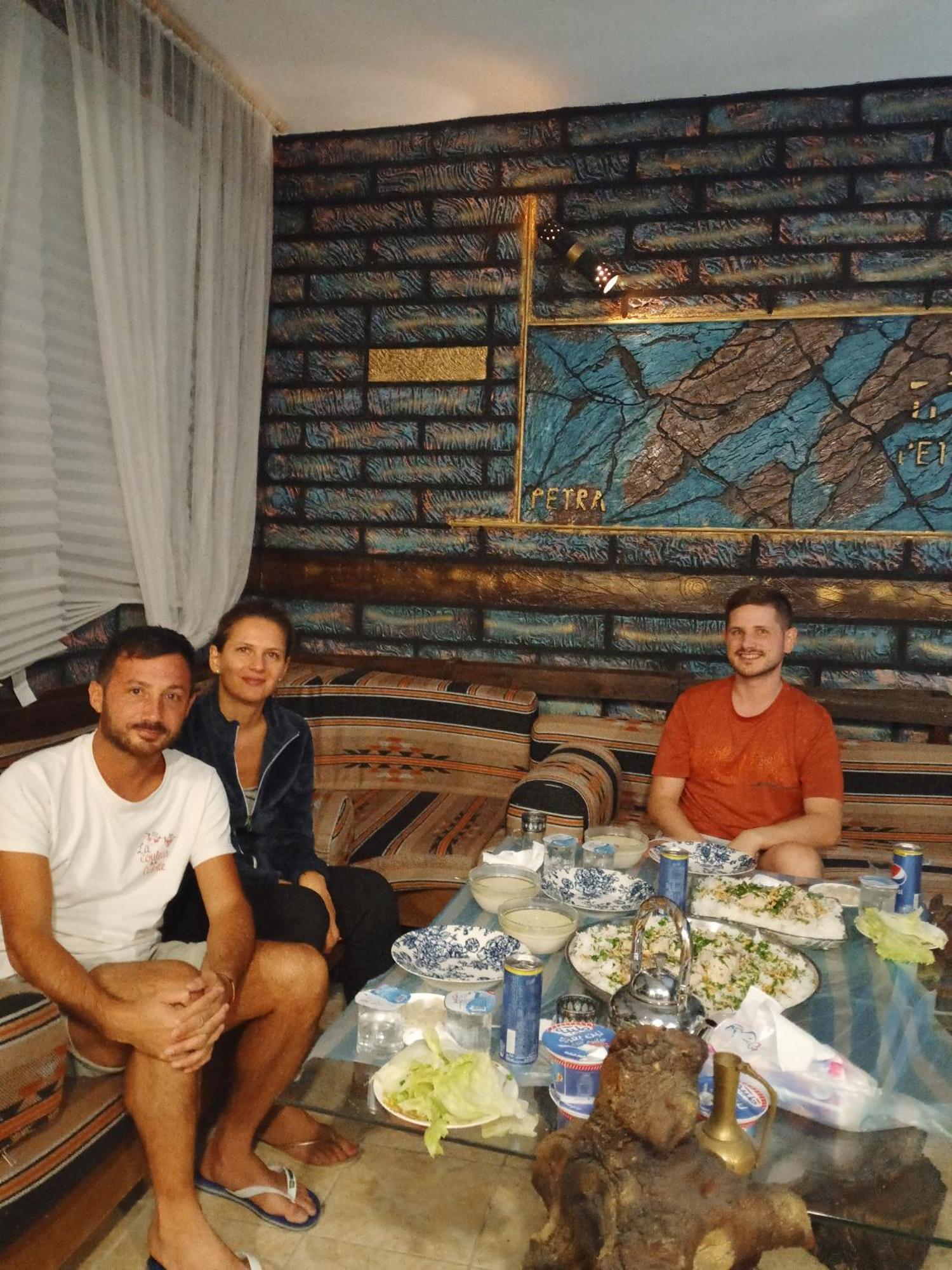 Petra Anas House Apartment Wadi Musa Ngoại thất bức ảnh